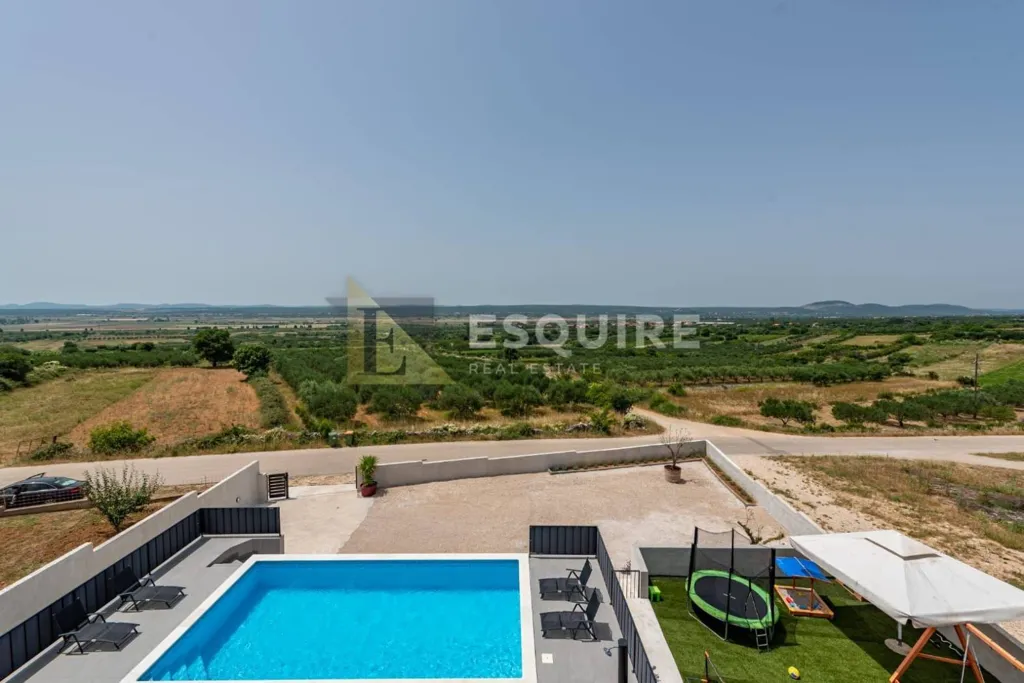 Õhuvaade - Luxury Villa with Pool in Tinj, Benkovac
