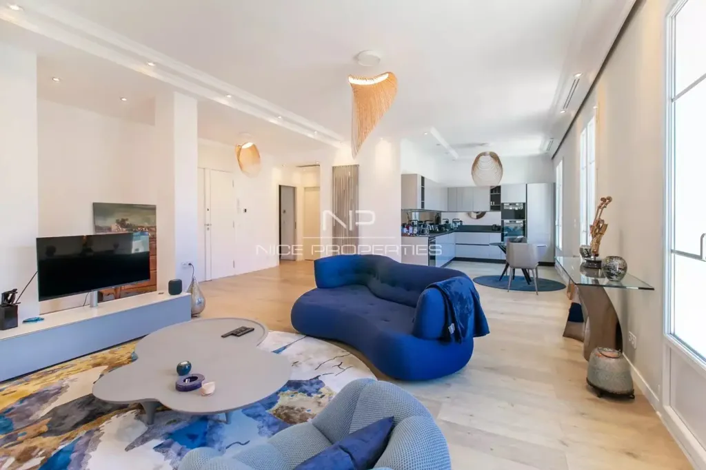 Elutuba - Luxury Flat with Balcony in Nice Centre