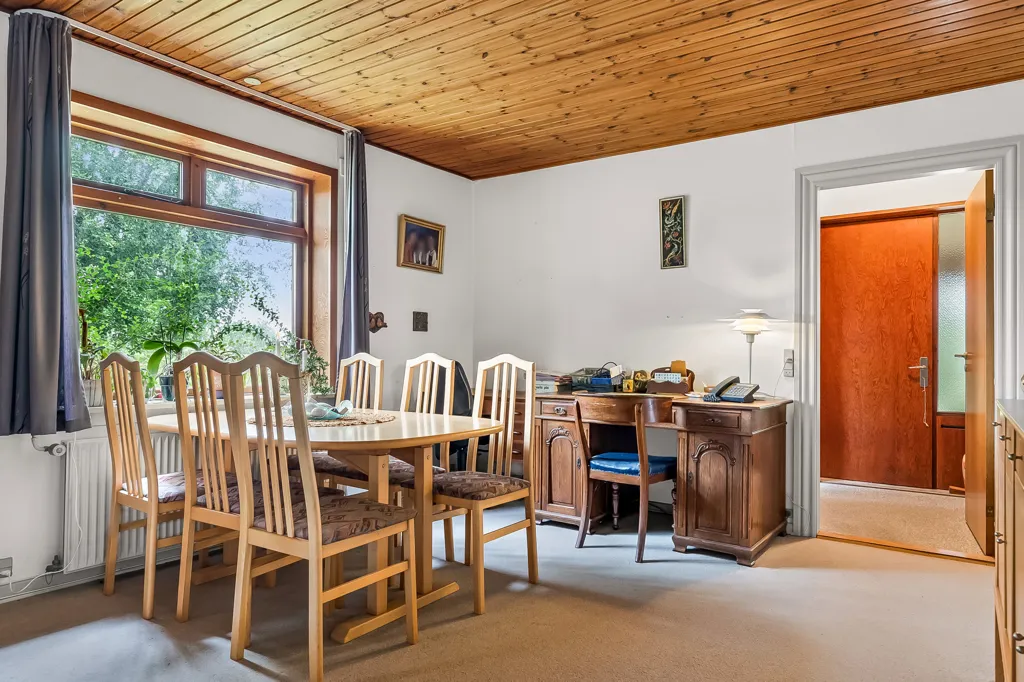 Söögituba - Historic Villa with Garden in Smidstrup