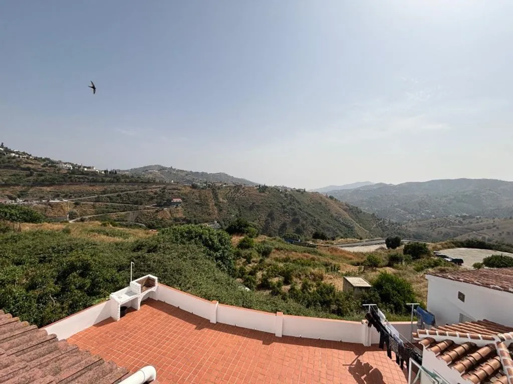 Terrace - Villa with Sea View and Pool in Cómpeta
