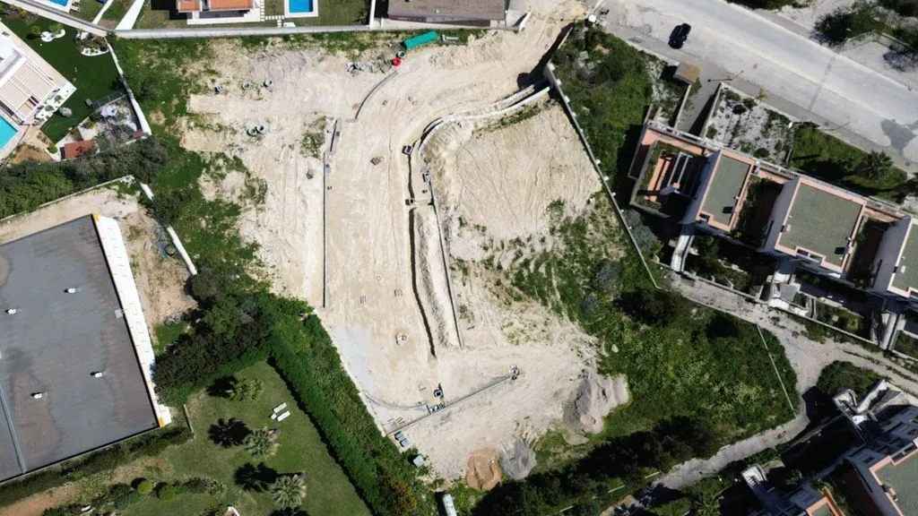 Õhuvaade - Urban Plot with Sea Views in Albufeira
