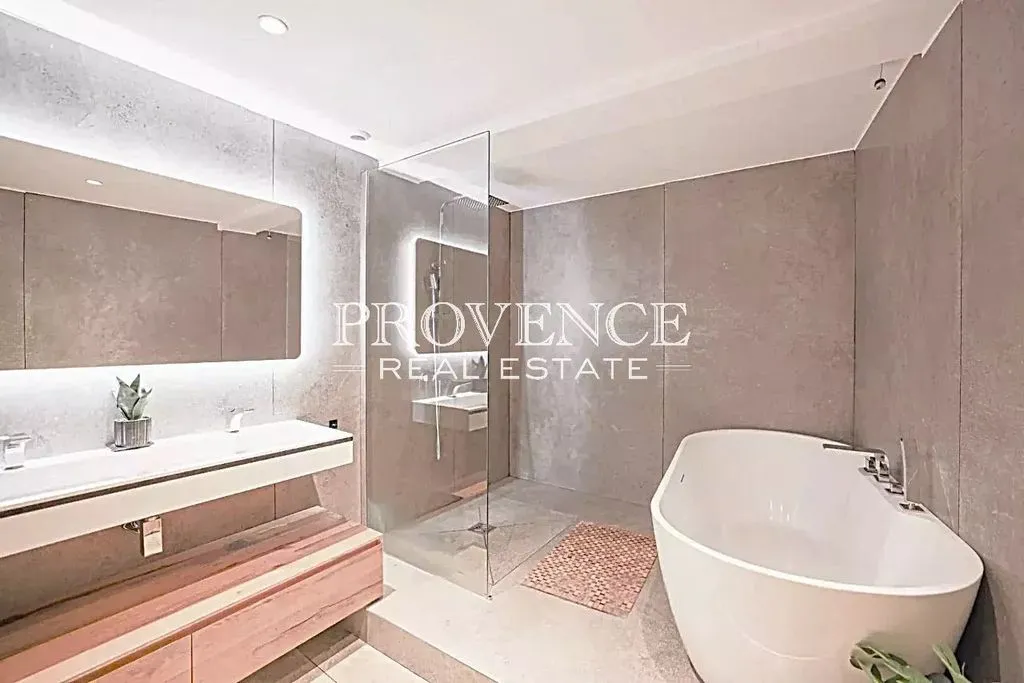 Vannitoad - Luxury Villa with Pool in Marseille