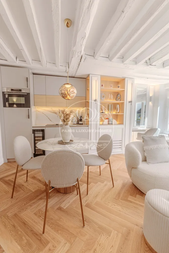 Living Room - Luxury Flat on Rue Saint-Honoré, Paris