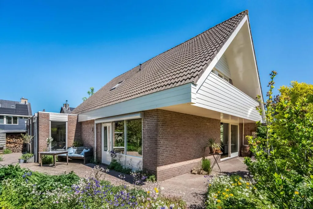 Extérieur - Characterful Bungalow with Garden in Hasselt