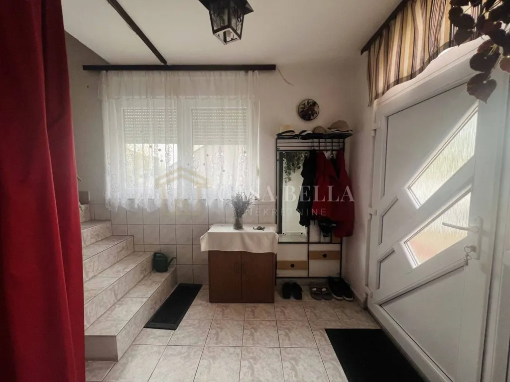 Esik - Detached Bungalow with Sea View in Senj