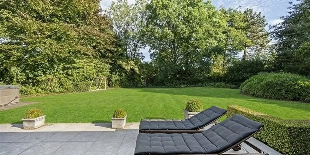 Aed - Villa with Impressive Driveway in Bavikhove