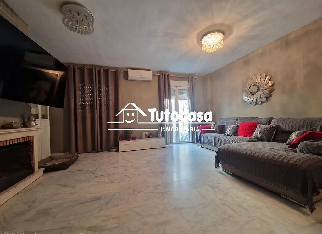 Living Room - Semi-detached House with Air Conditioning in Montequinto