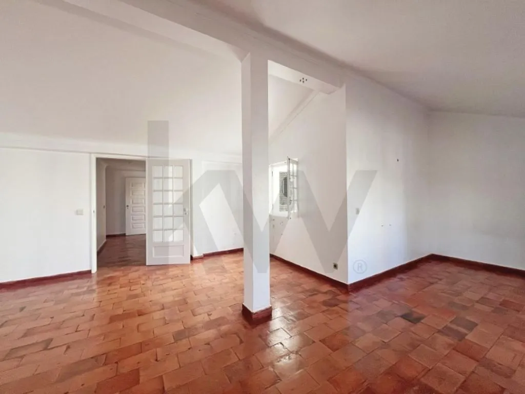 Pièces - 7-Bedroom House in Santarém's Historic Centre