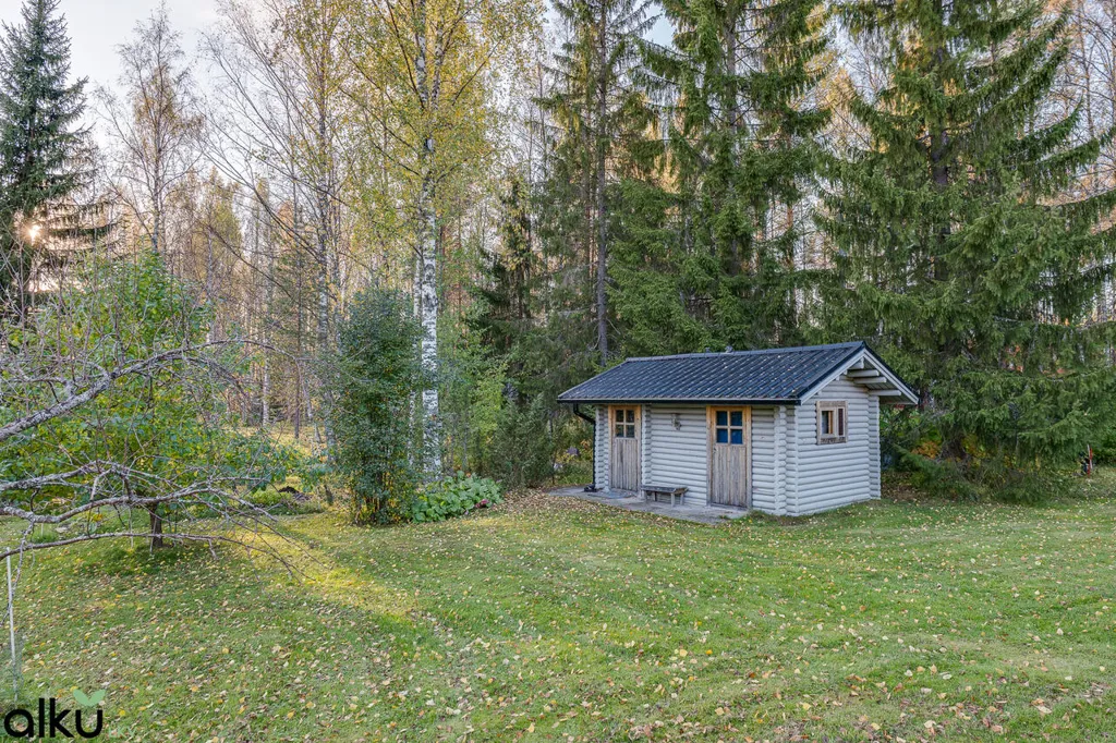 Jardin - Cottage with River View and Sauna in Muhos