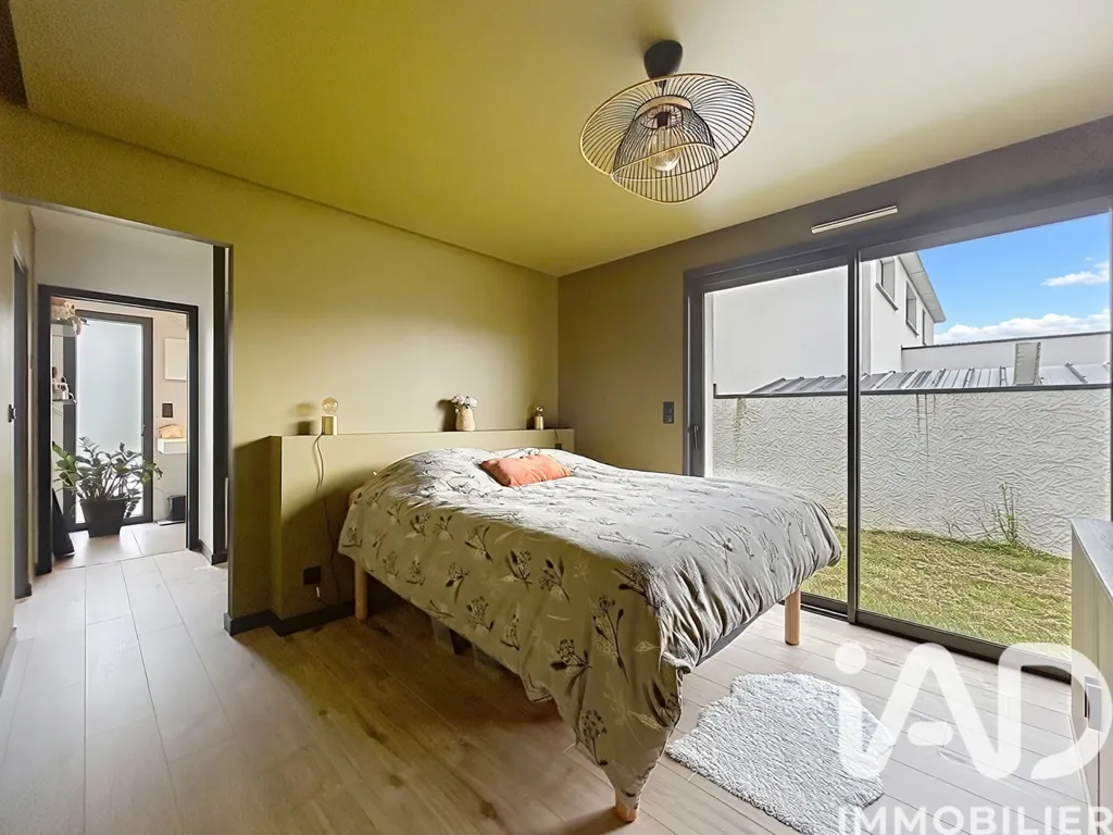 Magamistoad - Contemporary House with Pool near Rennes