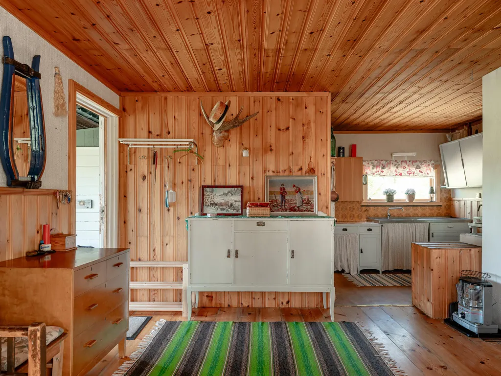 Cuisine - Cottage with Lake View near Brintbodarna