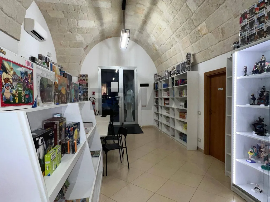 Pièces - Commercial Space with Historic Charm in Monopoli