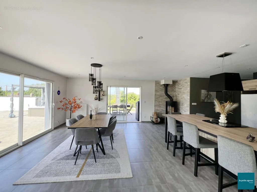 Maison 6 pièces à Curcy-Sur-Orne
