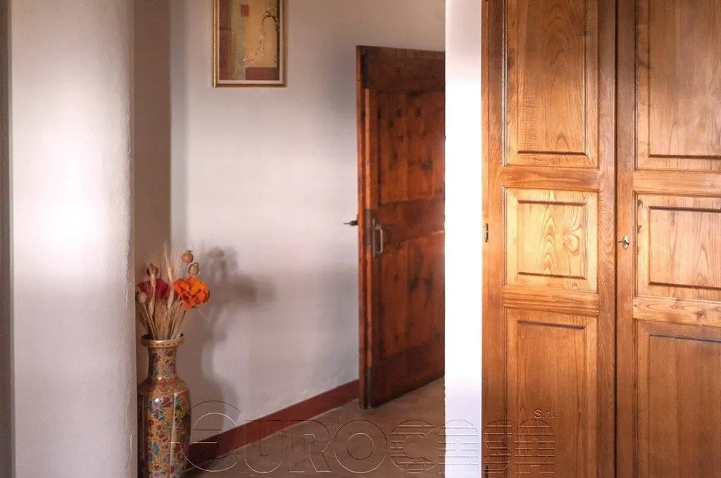 hallway_entrance