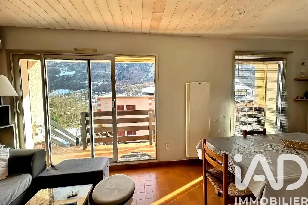 Séjour - Appartement avec Balcon et Terrasse à Cauterets