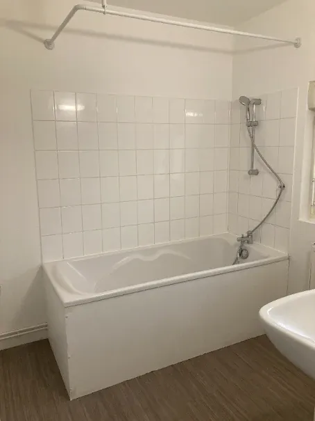 Salles de bain - Appartement 2 Pièces à Proximité du Campus à Caen