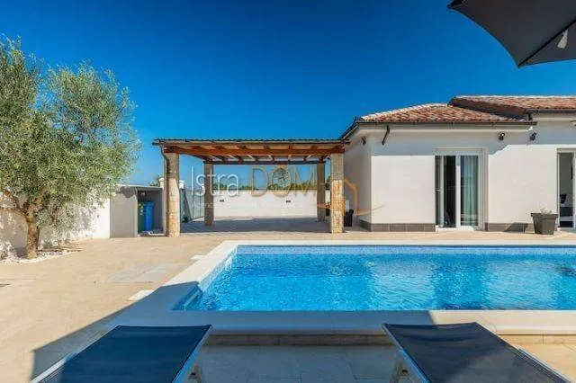Piscina - Modern Bungalow with Pool in Ližnjan