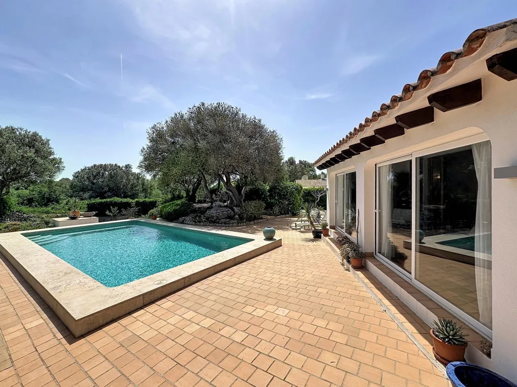 Bassein - Renovated Mediterranean House with Pool in Maó