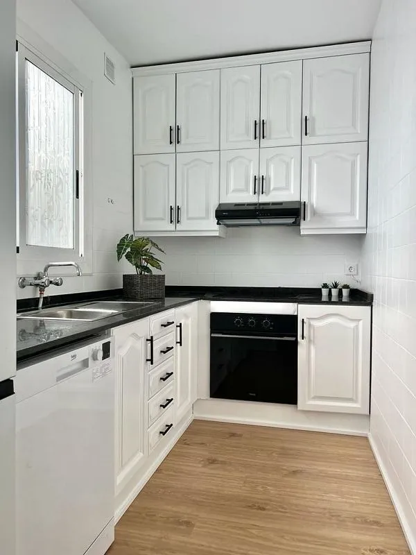 Cuisine - Furnished Flat with Balcony in De Lepanto