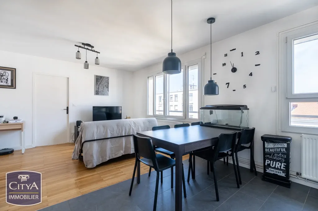 Salle à manger - Appartement 3 Chambres avec Séjour Lumineux à Lyon 7e