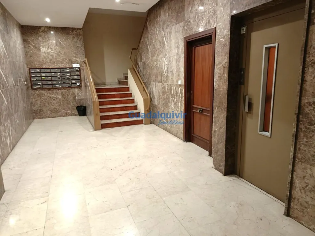 Ingresso - Modern Apartment with Terrace in City Centre
