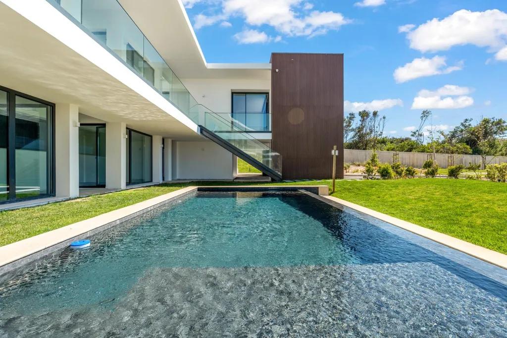 Piscine - Contemporary Villa with Pool in Sintra
