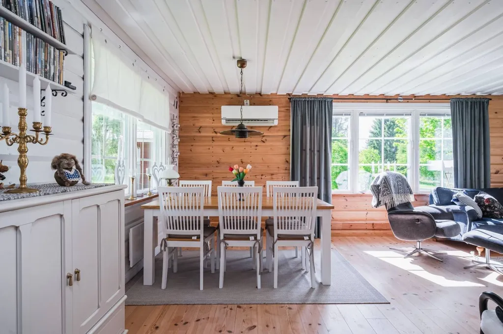 Söögituba - Villa with Open Plan and Garden in Årängen