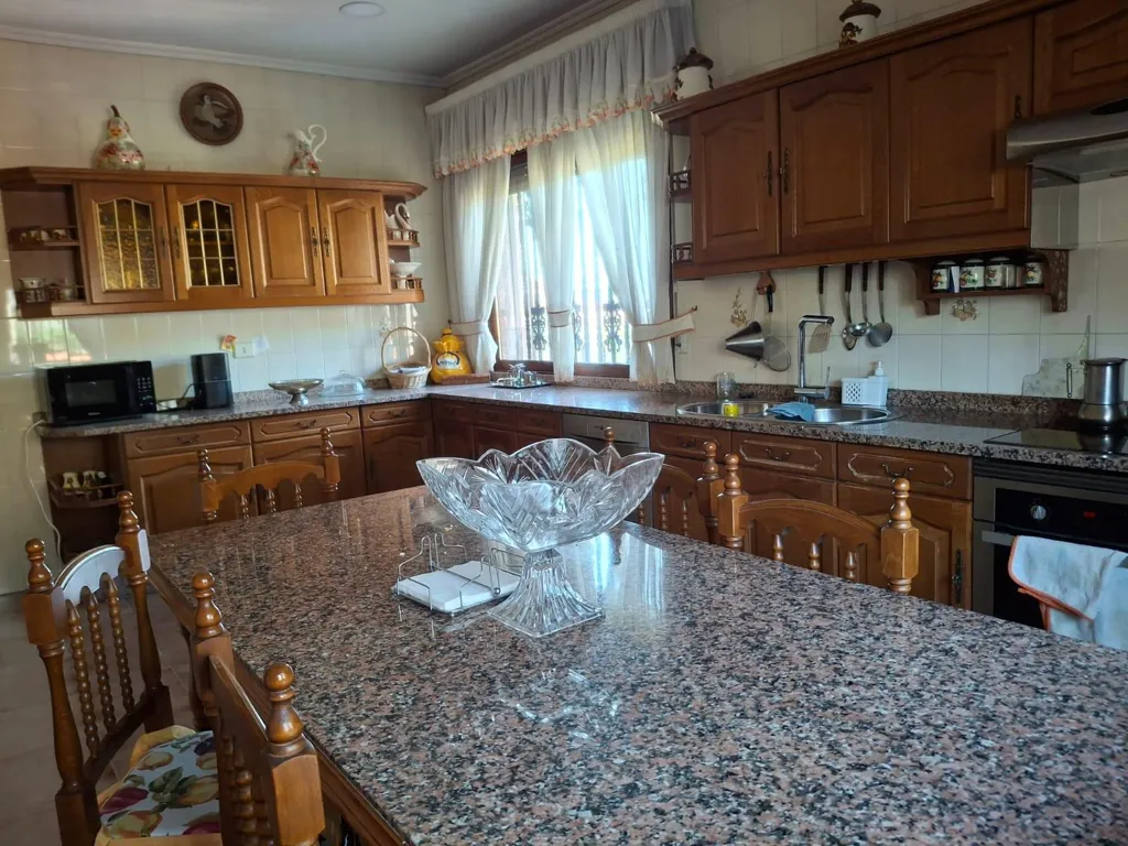 Cuisine - Chalet with Garden in Cabeza de Vaca, Ourense