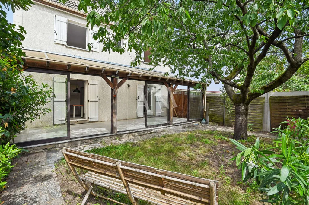 Maison 8 pièces à Nanterre