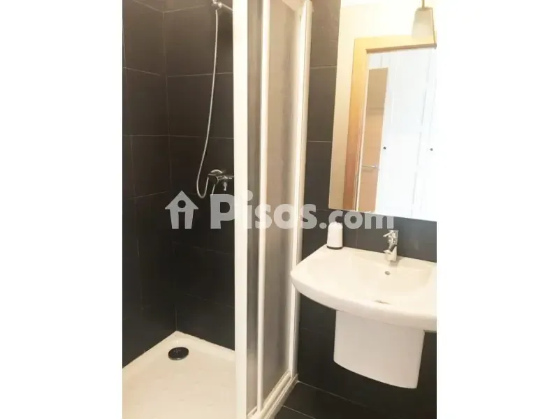 Baños - Apartamento exterior con balcón en Lanciego