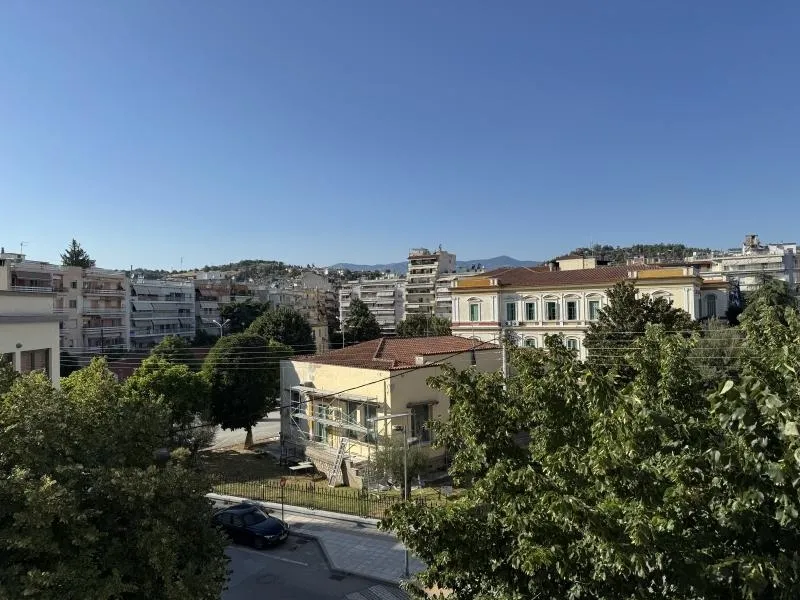 Välivaade - Office Space with City View in Serres Centre