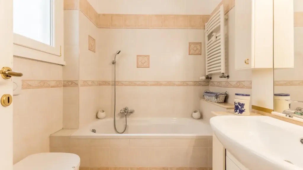 Bagni - Apartment with Balcony in Talenti, Rome