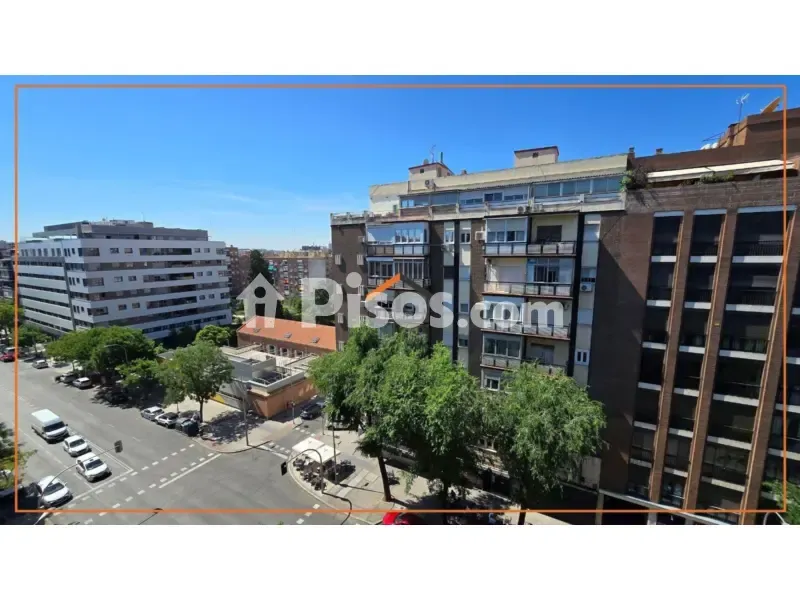 Esterno - Bright 3-Bedroom Flat with South View in Retiro