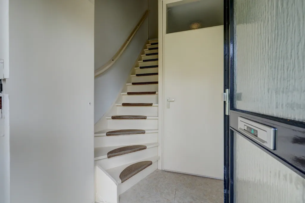 Pièces - Spacious Apartment with South-Facing Balcony in Baarlo