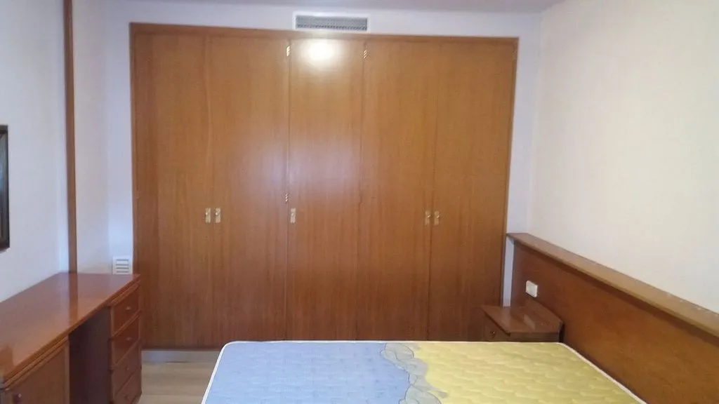 Magamistoad - 1-Bedroom Apartment with Terrace in Montcada