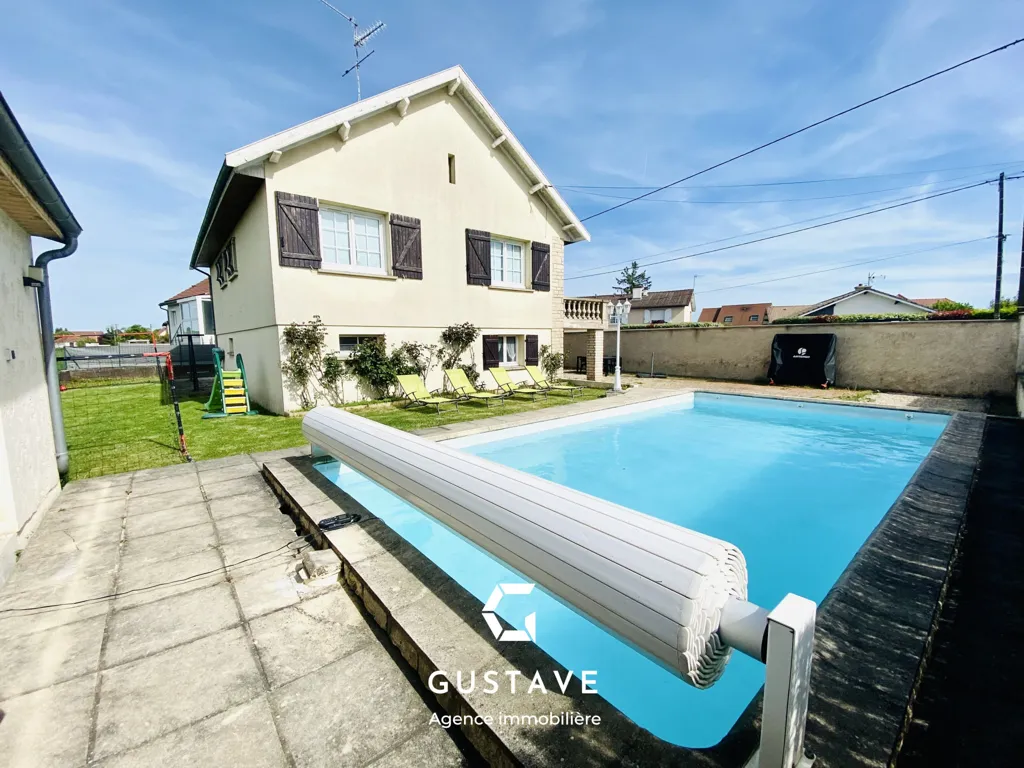 Piscine - Maison avec Piscine à Rouvres en Plaine