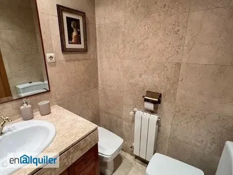 Salles de bain - Modern Flat with Balcony in Delicias, Madrid