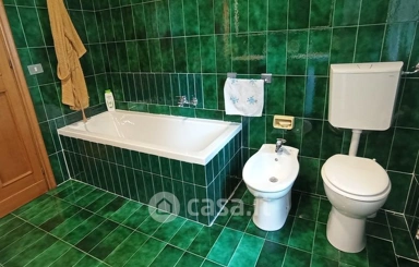 Salles de bain - Panoramic Villa Apartment with Garden in Roppolo