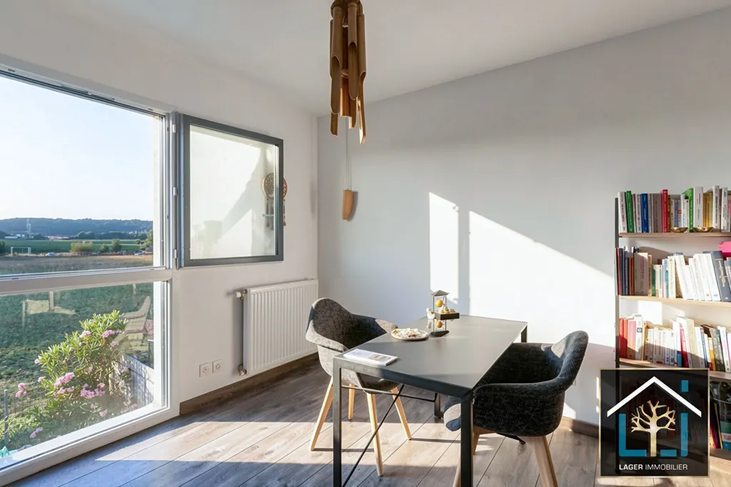 Sala da pranzo - Recent House with Pool in THIL