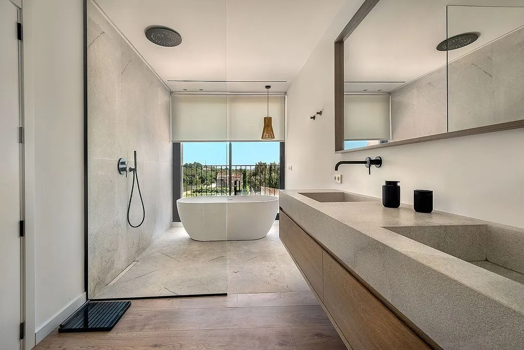 Salles de bain - Luxury Chalet with Pool in Pòrtol