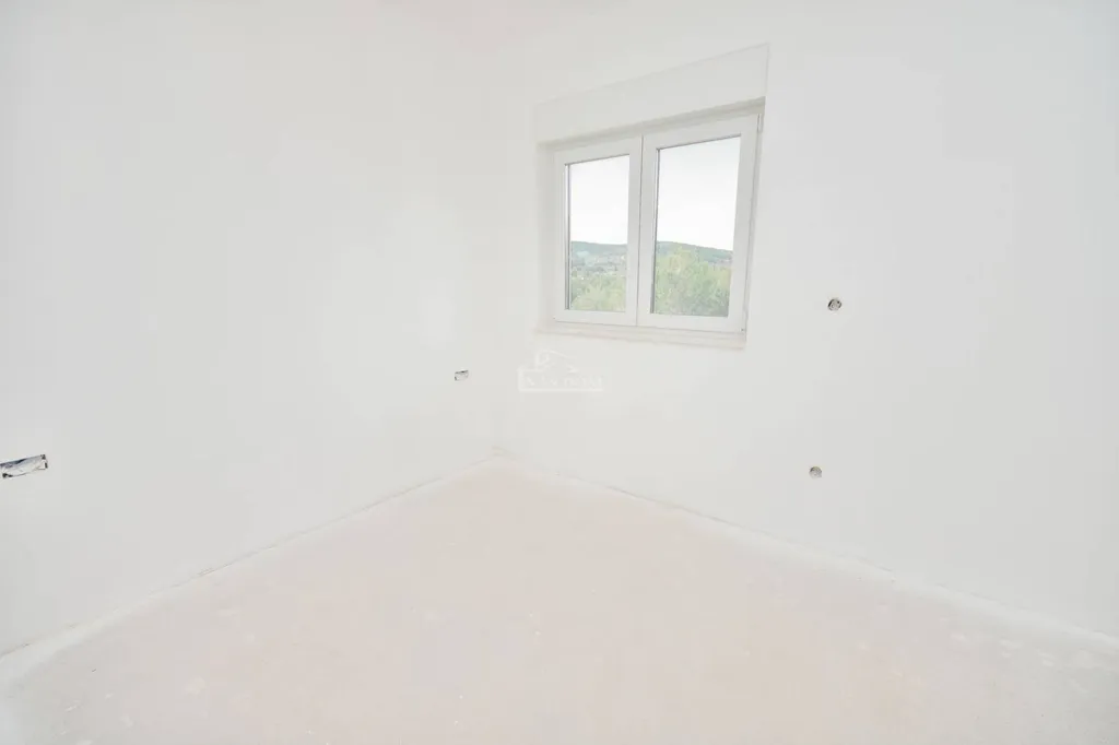 Pièces - Two-Bedroom Apartment with Sea View in Vodice