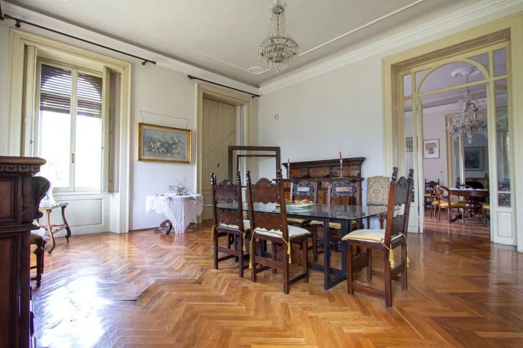 Söögituba - Old Villa with Lake Garda View in Lazise