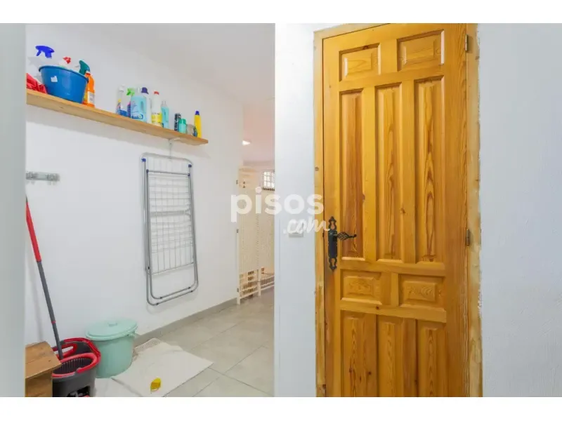 Entrée - Three-Bedroom House with Terrace in Ítrabo
