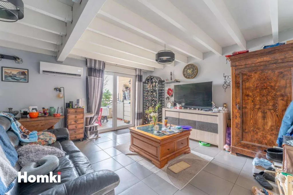 Elutuba - Duplex with Terrace in Bagatelle