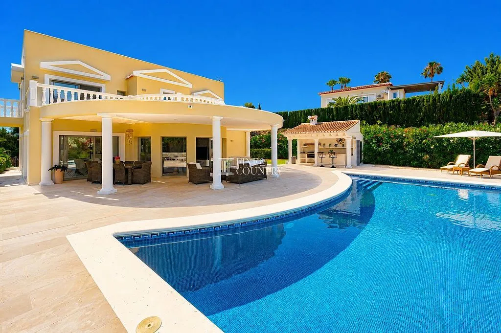 Piscine - Chalet with Pool and Terrace in Adsubia
