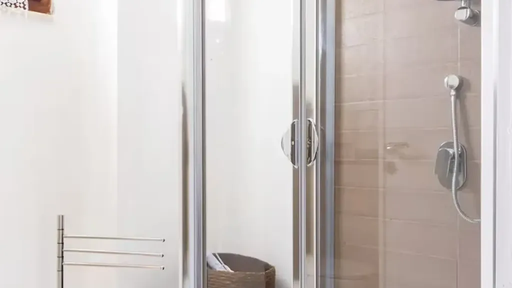 Bathrooms - Contemporary Villa with Sea Access in San Teodoro