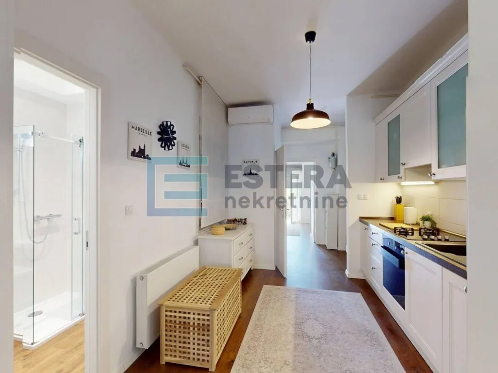 Cuisine - Spacious 2-Bedroom Apartment in Medulićeva, Zagreb