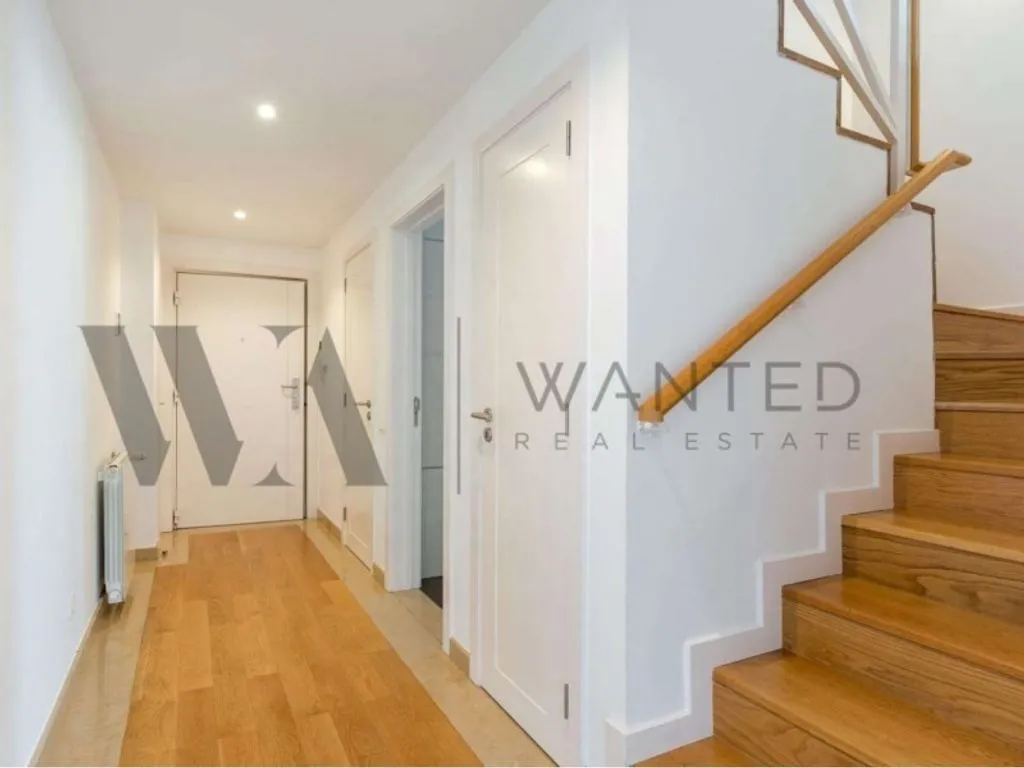 Pièces - Luxury Duplex Flat with Terrace in Oeiras