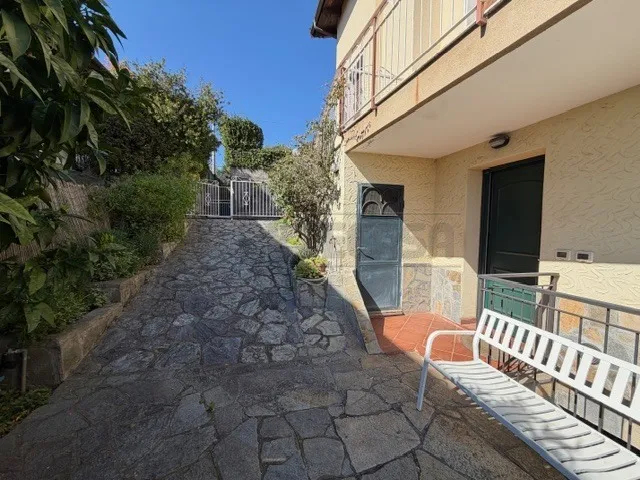 Välivaade - Restored Apartment with Sea View in Boissano