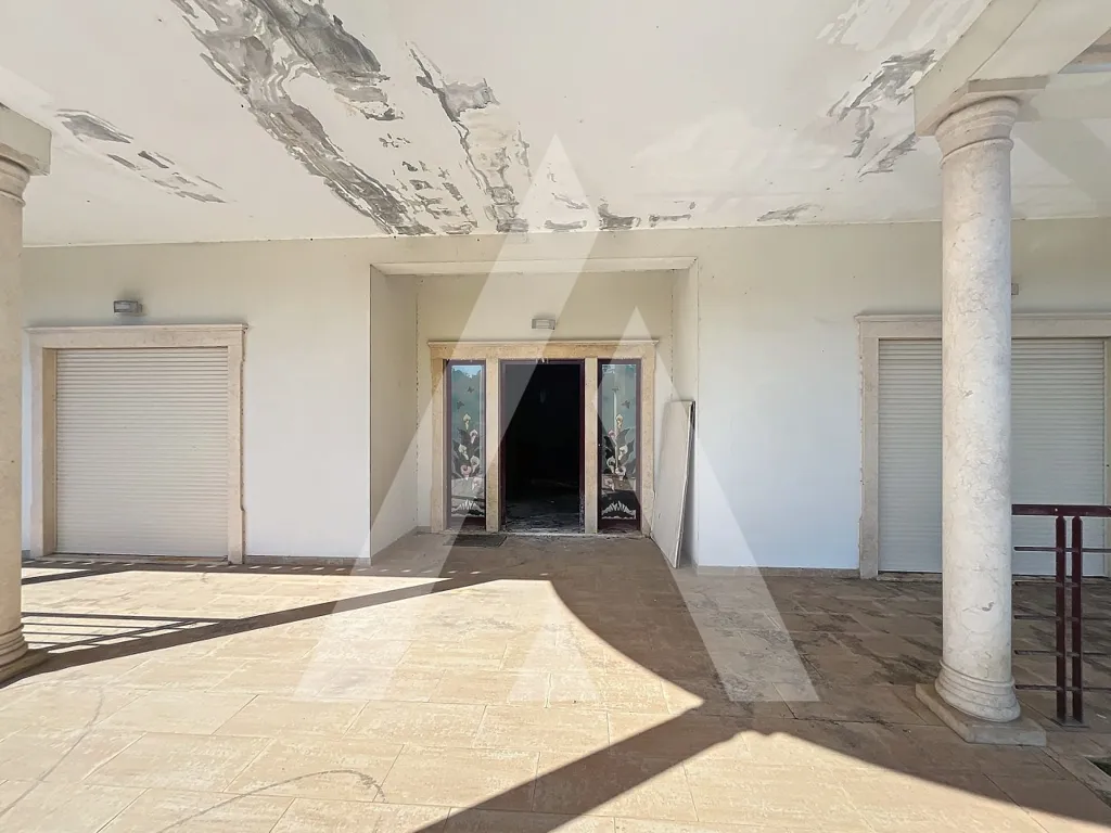 Terrace - Isolated House with Indoor Pool in Pombal
